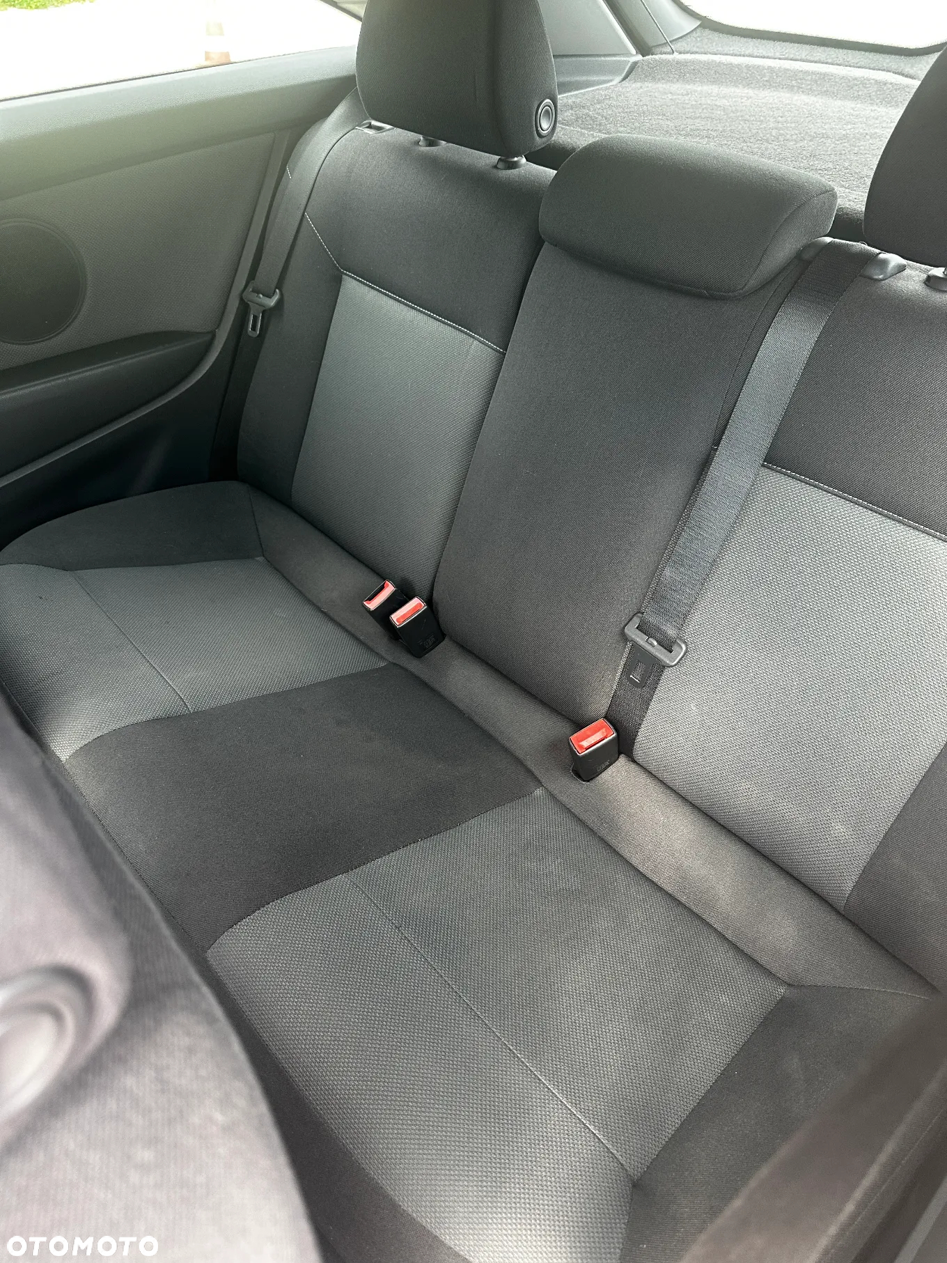 Opel Astra III GTC 1.6 Sport - 8