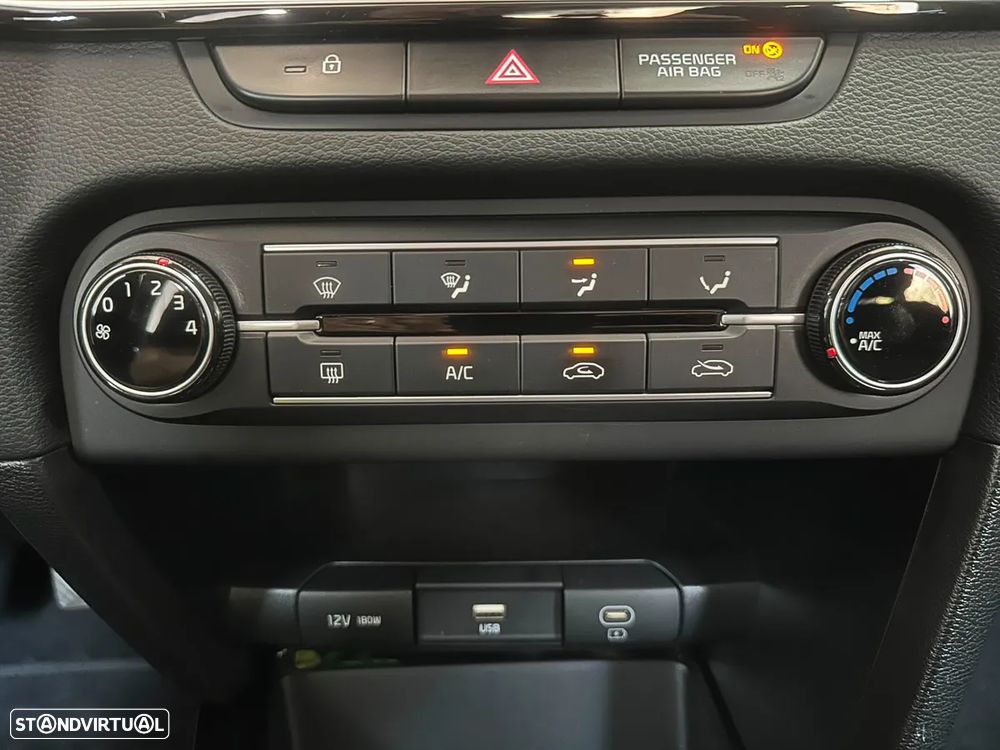 Kia Ceed SW - 22