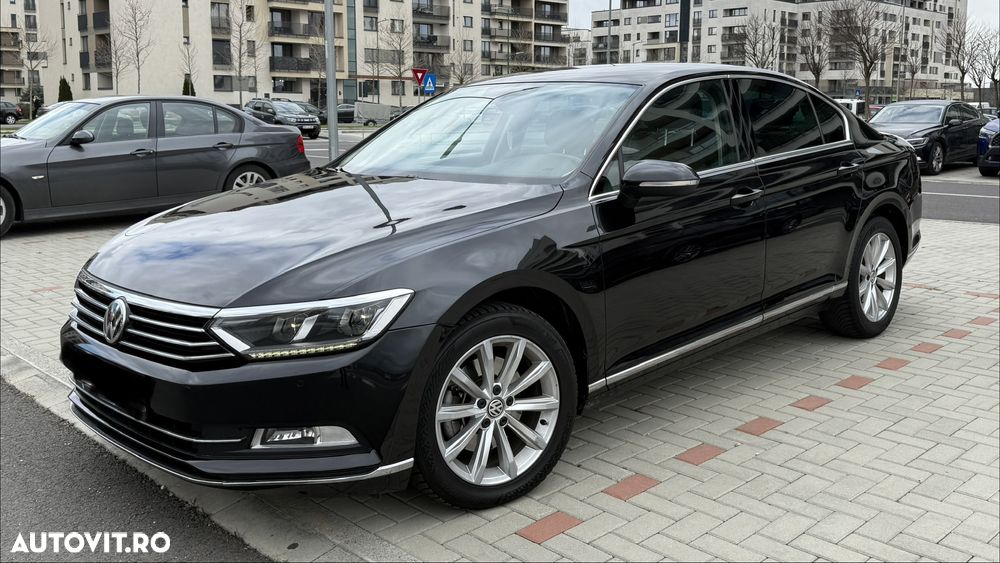 Volkswagen Passat 2.0 TDI DSG Highline - 34