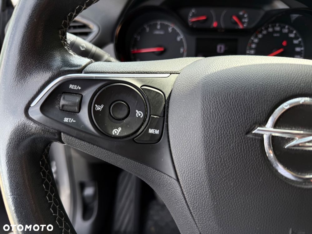 Opel Crossland X - 14