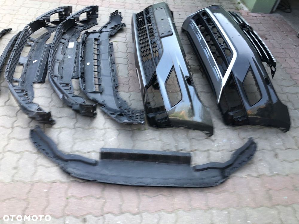 VW TIGUAN 2 5NA HOKEJ ZDERZAK GRILL INNE - 3