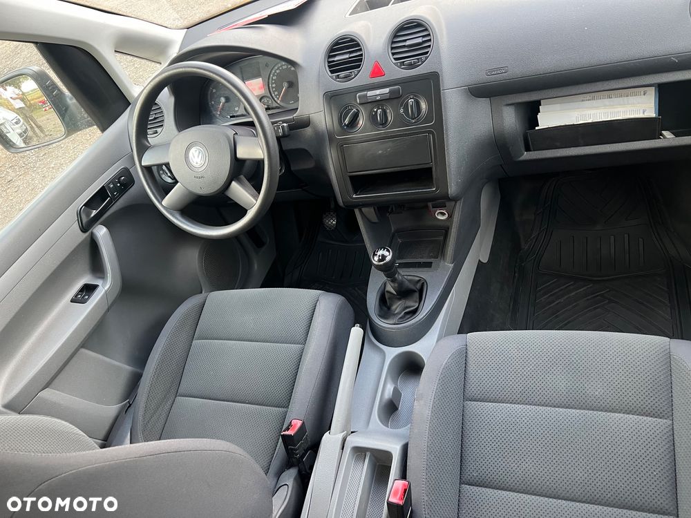 Volkswagen Caddy - 10