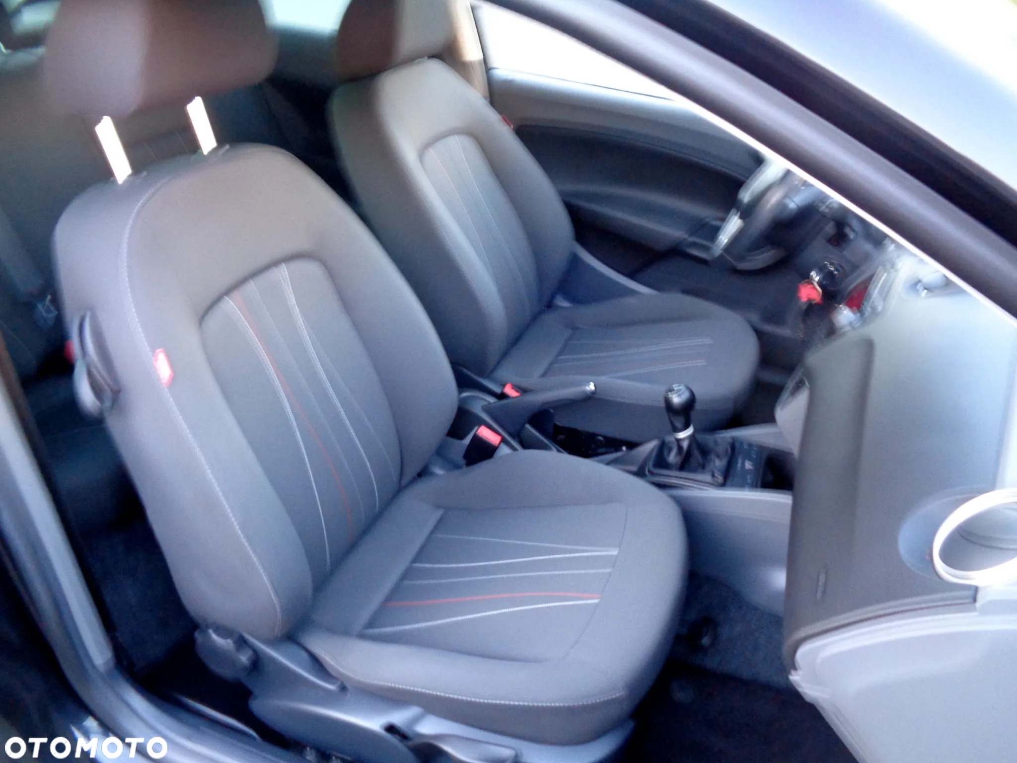 Seat Ibiza SC 1.4 16V Sport - 17