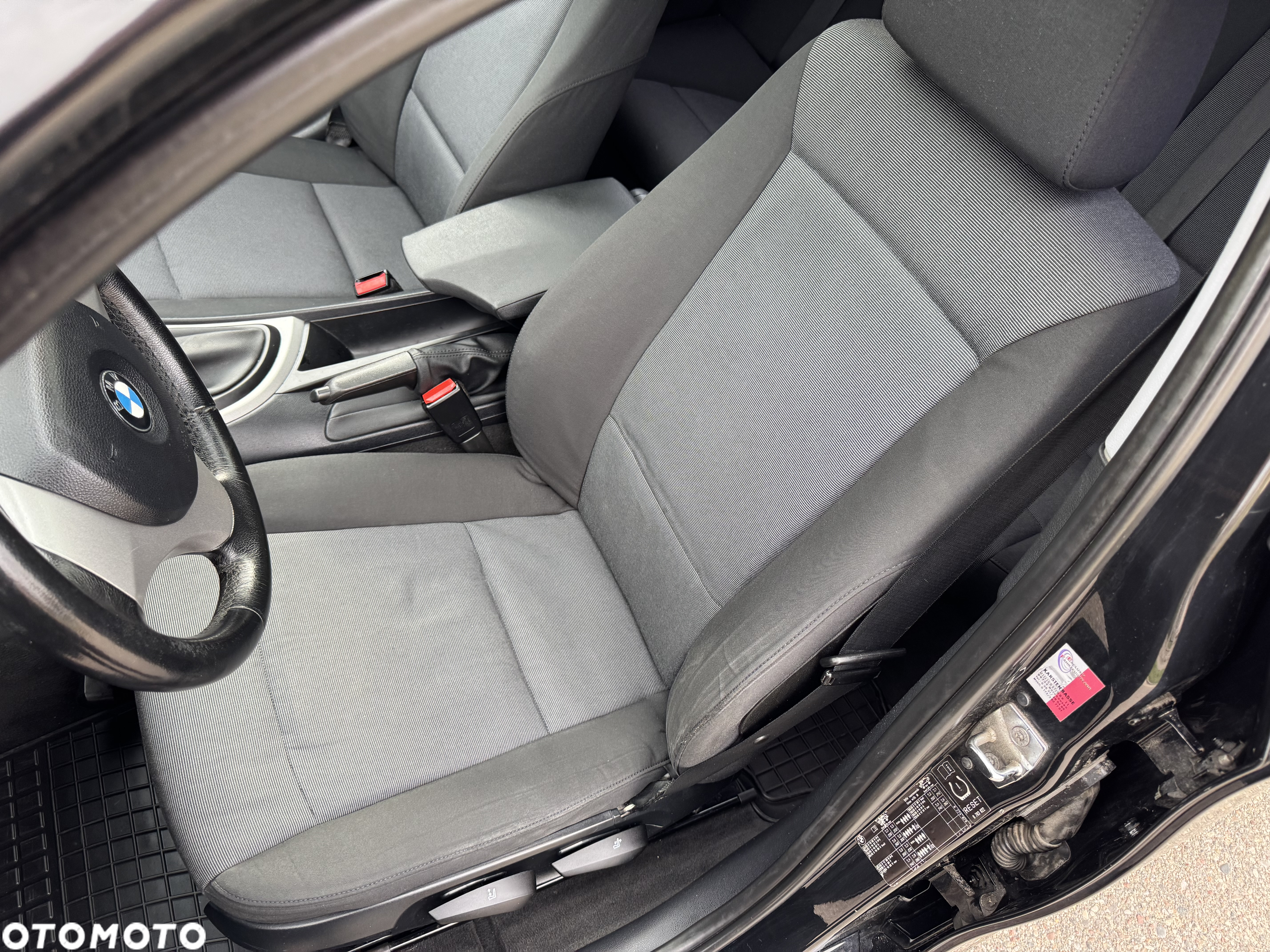 BMW Seria 1 118i - 25