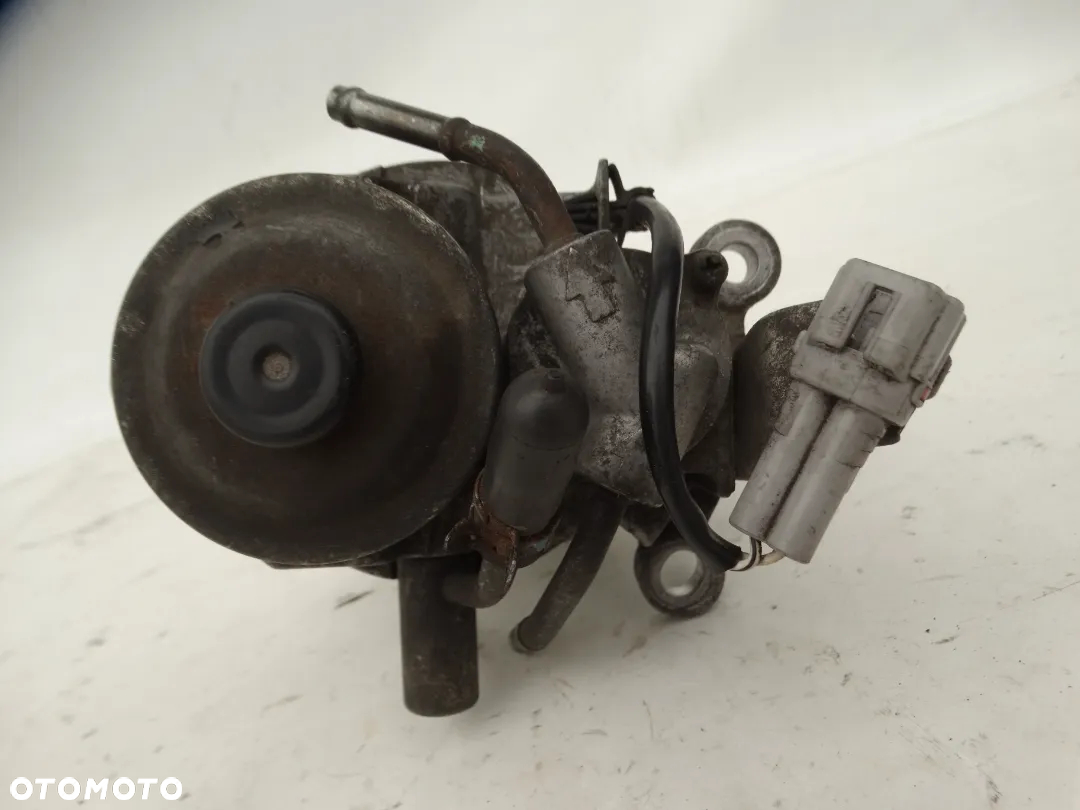 OBUDOWA FILTRA PALIWA FILTR TOYOTA AURIS I E15 1.4 D4D 186100-6830 F-VAT - 4