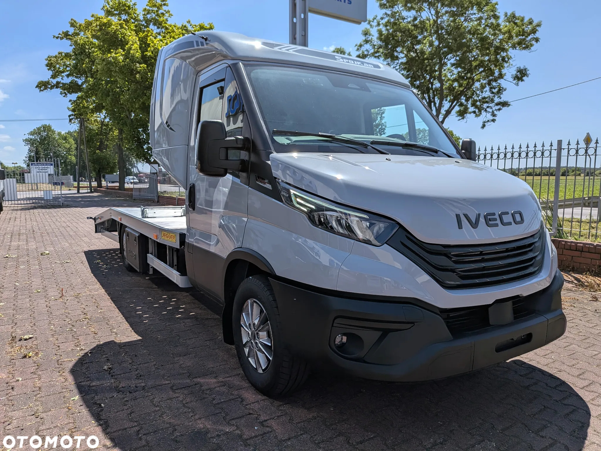 Iveco Daily 35S18HA8/P , Laweta ,Autolaweta , certyfikat VDI ,Zbiornik 280L, Tacho - 15