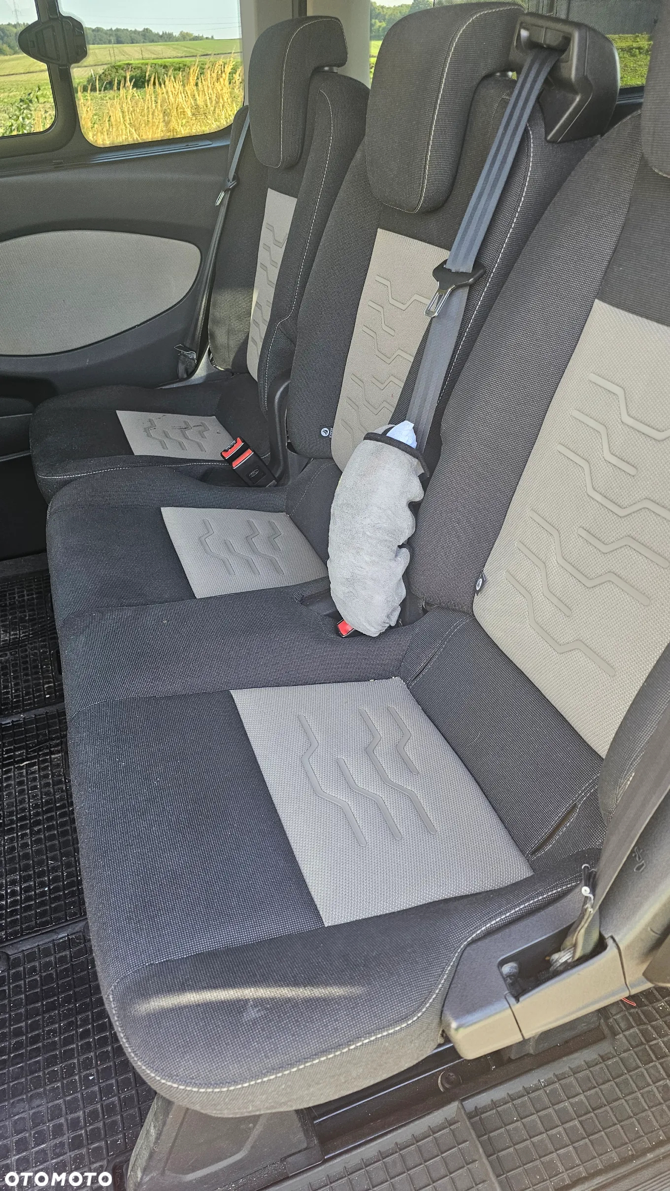 Ford Tourneo Custom - 16