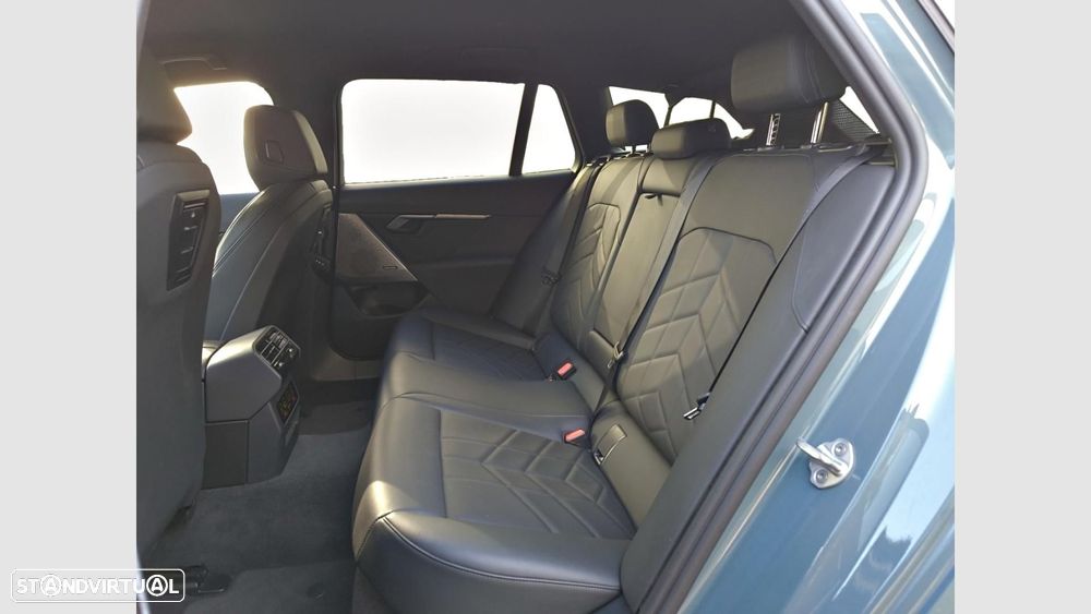 BMW 530 e Pack Desportivo M - 14