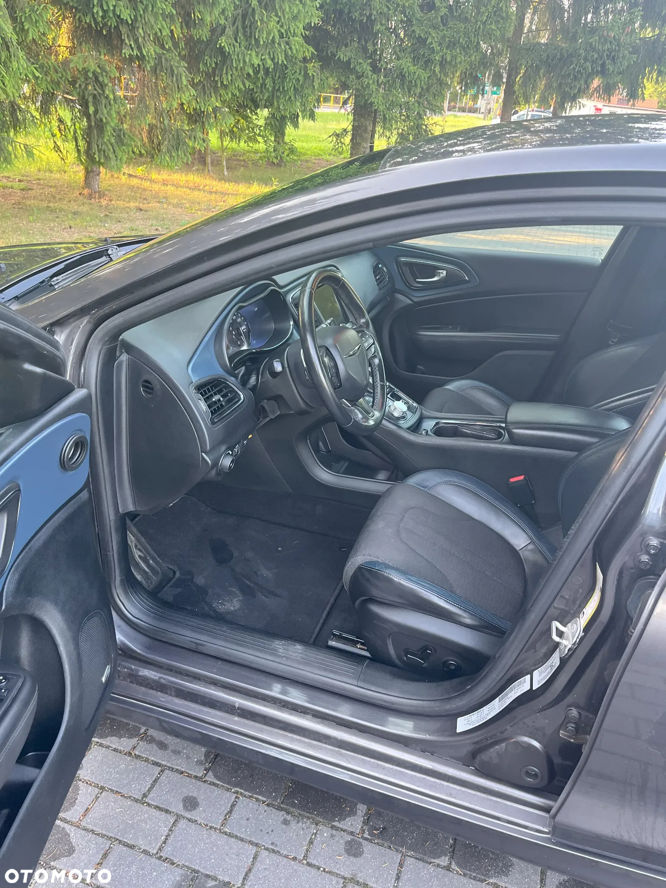 Chrysler 200 - 11