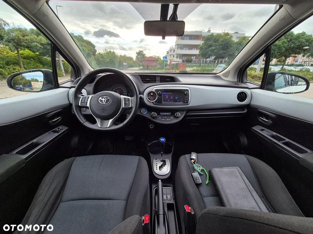 Toyota Yaris - 13