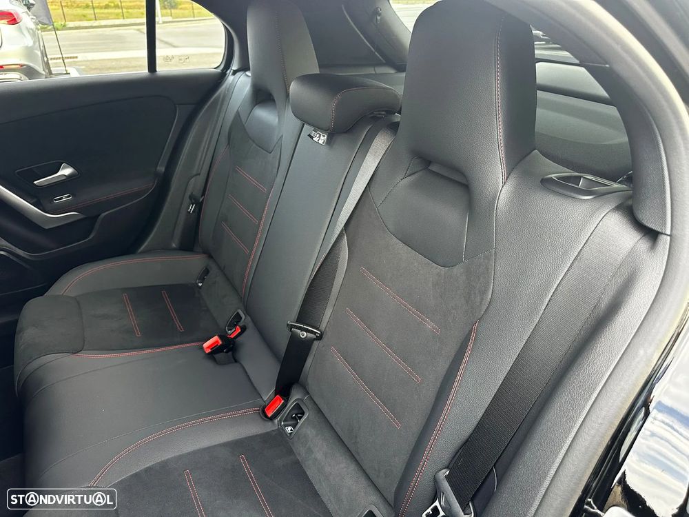 Mercedes-Benz A 180 d - 12