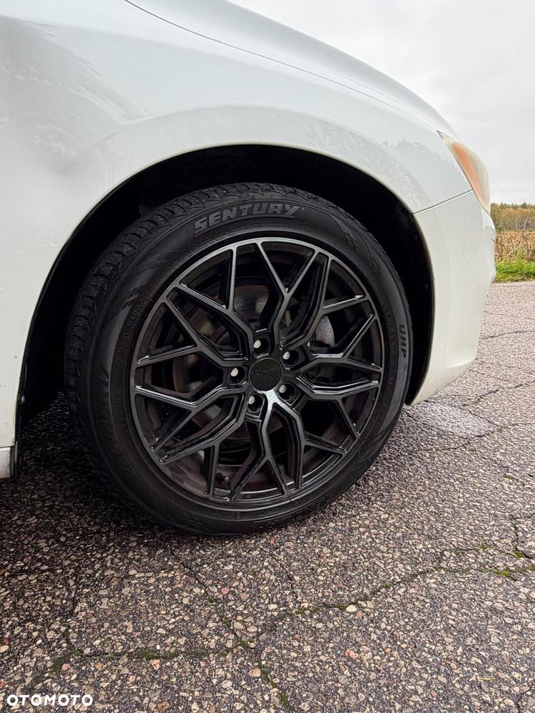 Volvo S60 2015 photo 4