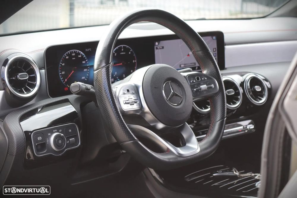 Mercedes-Benz CLA 180 d Shooting Brake AMG Line Aut. - 13