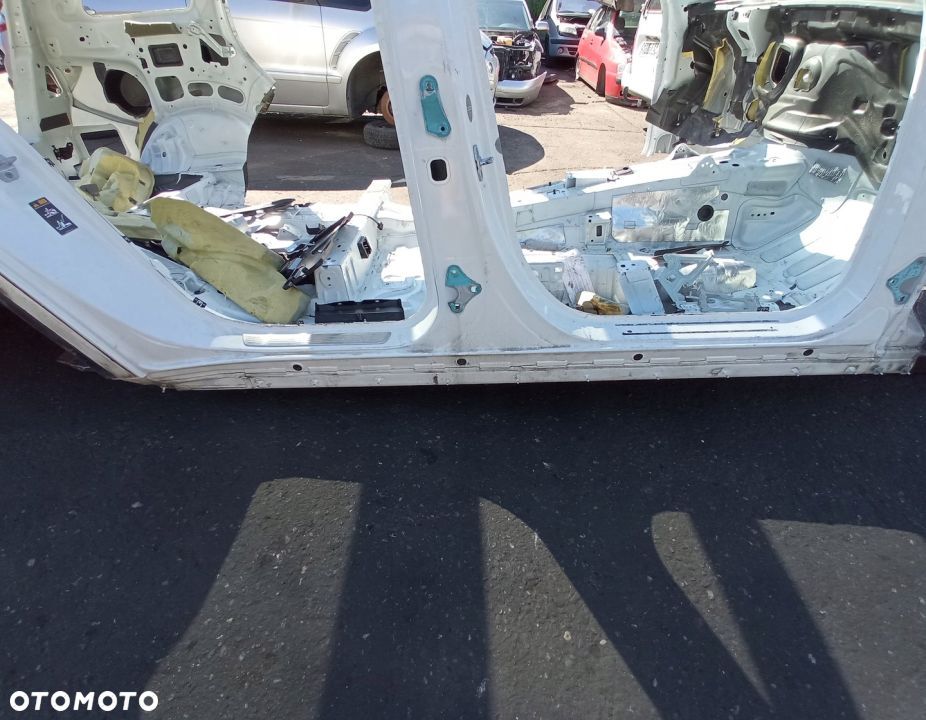 PRÓG PRAWY MERCEDES GL X166 799 799u - 1