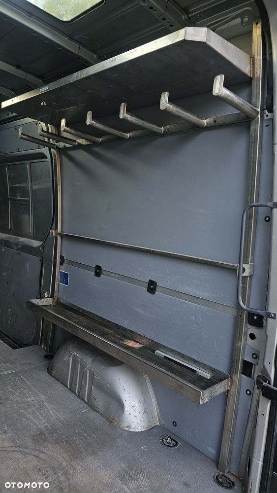 Mercedes-Benz Sprinter - 33