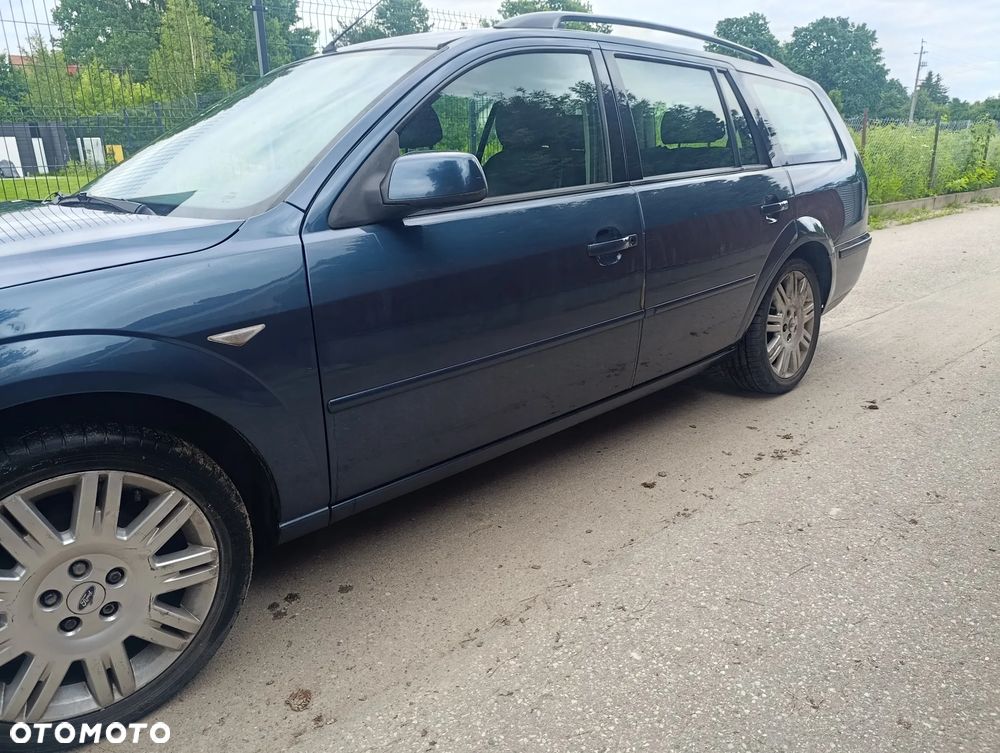Ford Mondeo 1.8 Ambiente - 3