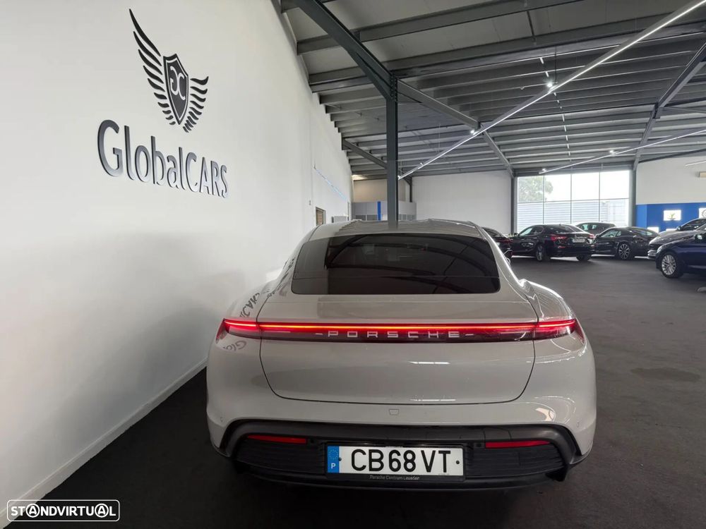 Porsche Taycan Standard - 28