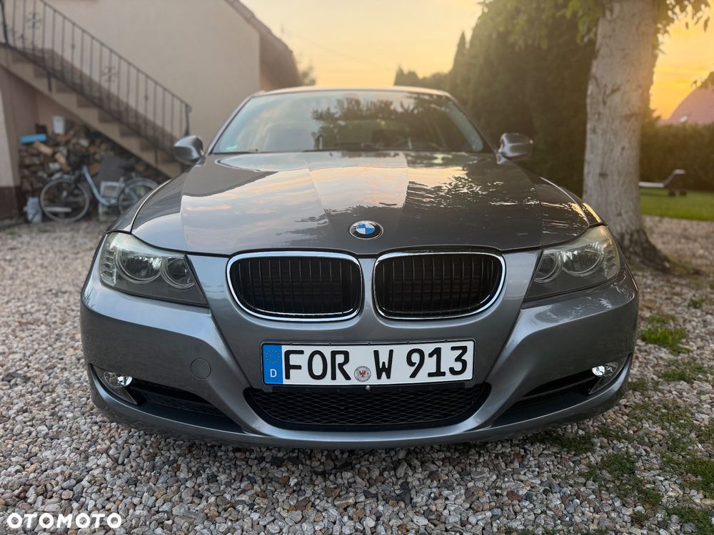 BMW Seria 3 320i Edition Exclusive - 2