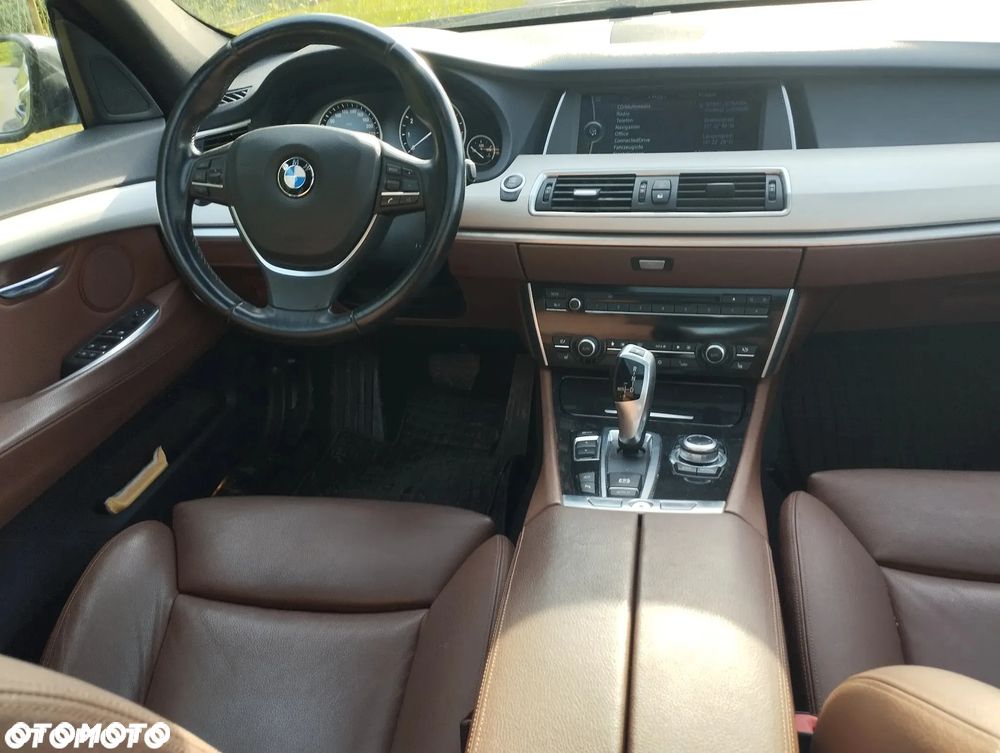 BMW 5GT 535i - 14