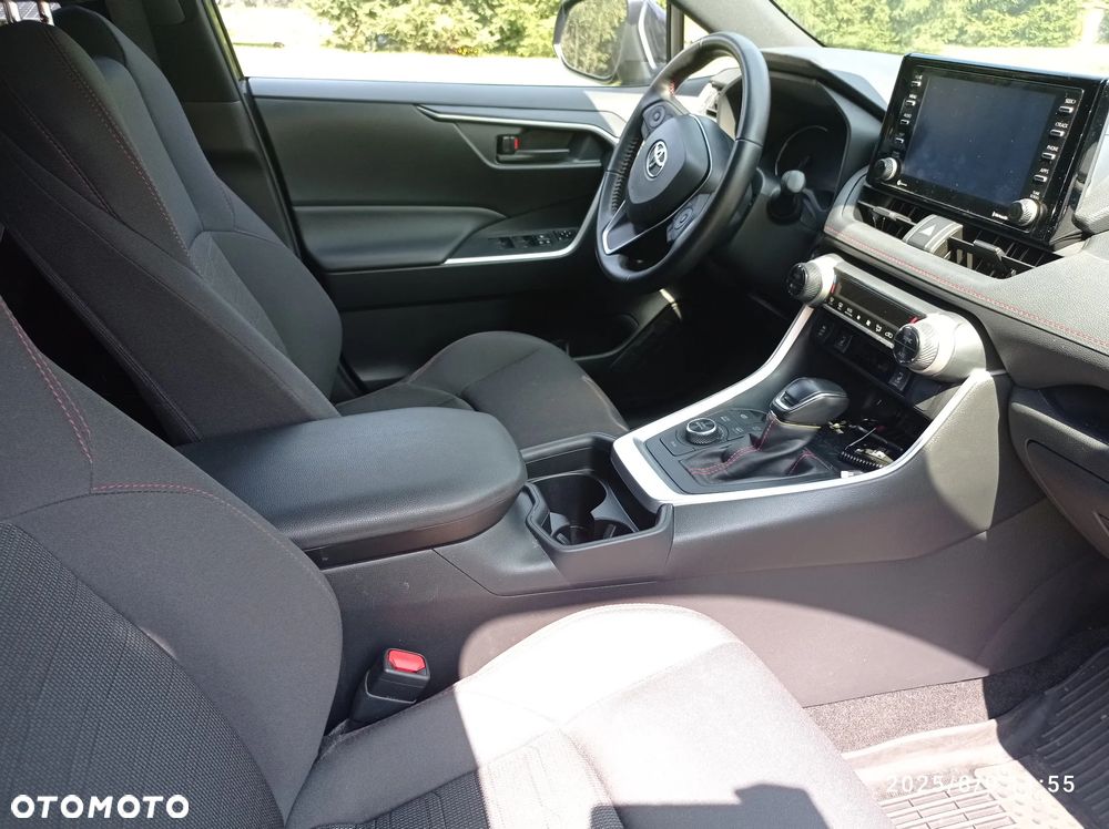 Toyota RAV4 - 18