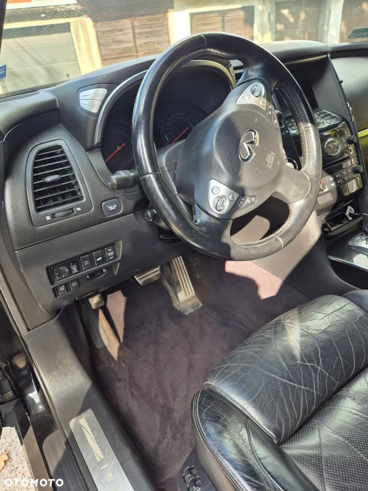 Infiniti FX FX30d S - 13