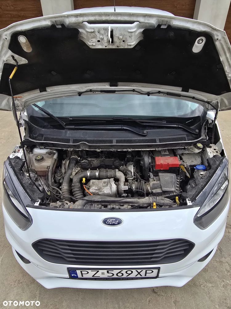 Ford Tourneo Courier 1.5 TDCi Titanium - 13