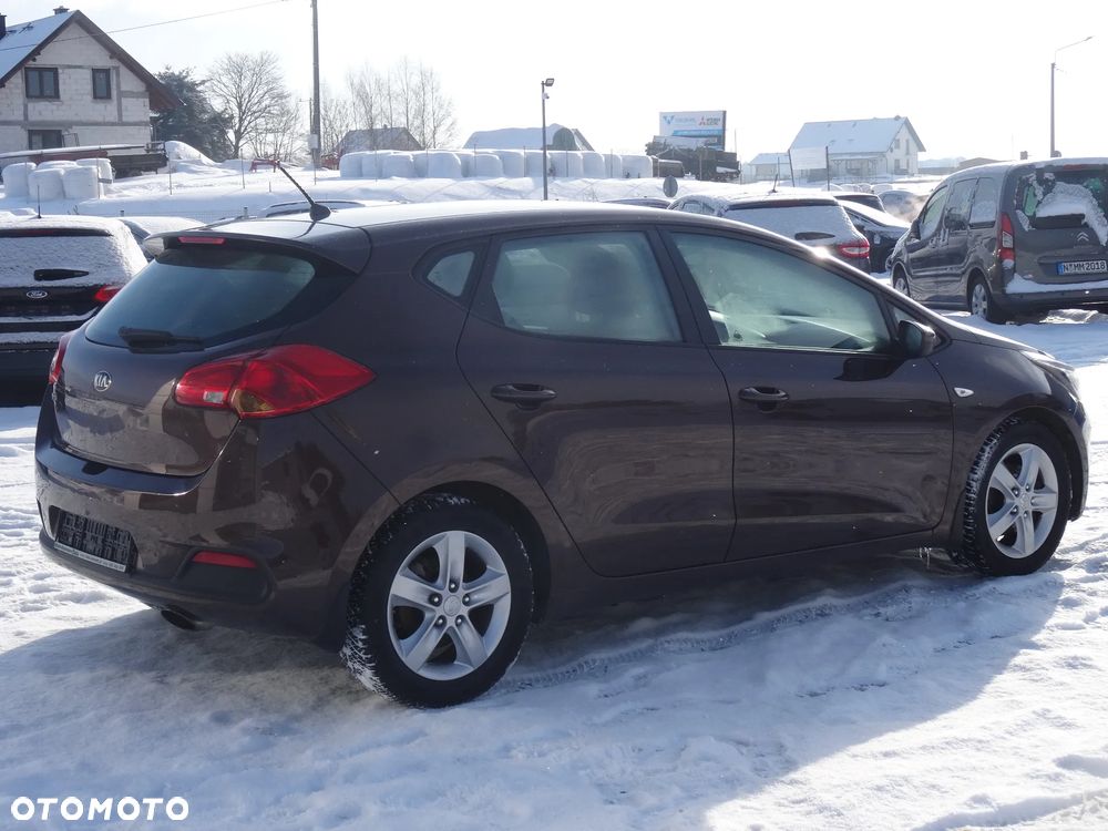 Kia Ceed 1.4 CVVT Attract - 9