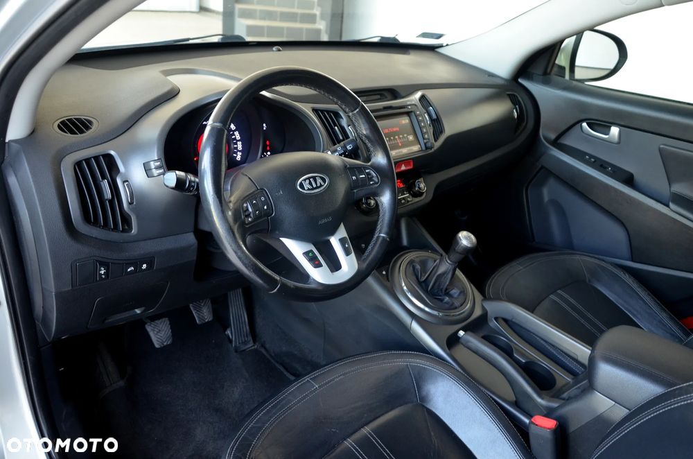 Kia Sportage 2.0 CVVT 2WD Vision - 23