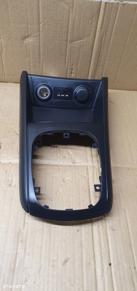 Tunel środkowy osłona tunelu USB AUX Hyundai I30 I 84651-2R041 - 5