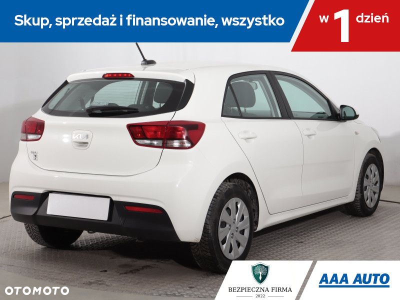 Kia Rio - 6