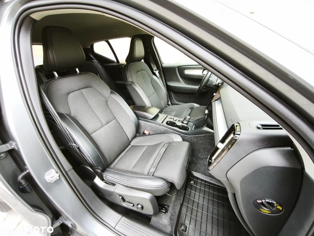 Volvo XC 40 D4 SCR AWD Inscription - 13