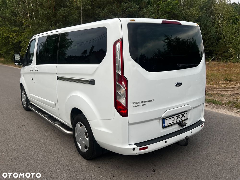 Ford Tourneo Custom - 4