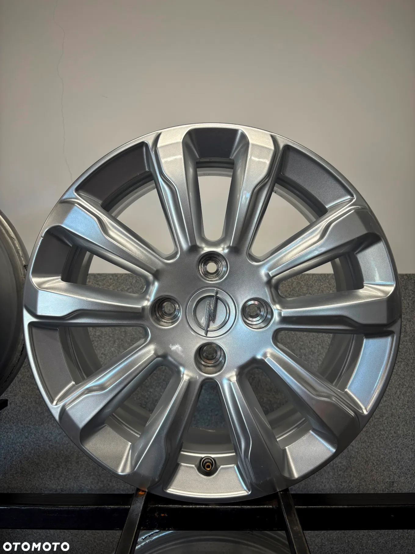 4 FELGI ALU. OPEL MOKKA B, CORSA F, PEUGEOT 208,C3,DS3 16'' 6,5J ET32 GM: OP00126 K4, 9835097280 - 5