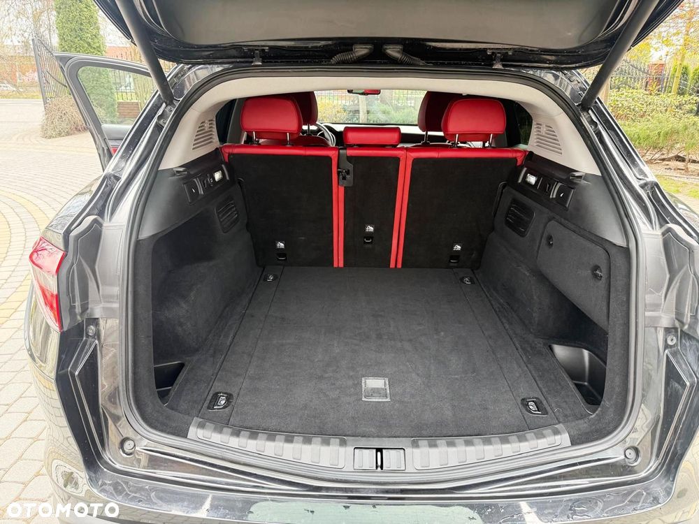 Alfa Romeo Stelvio - 15