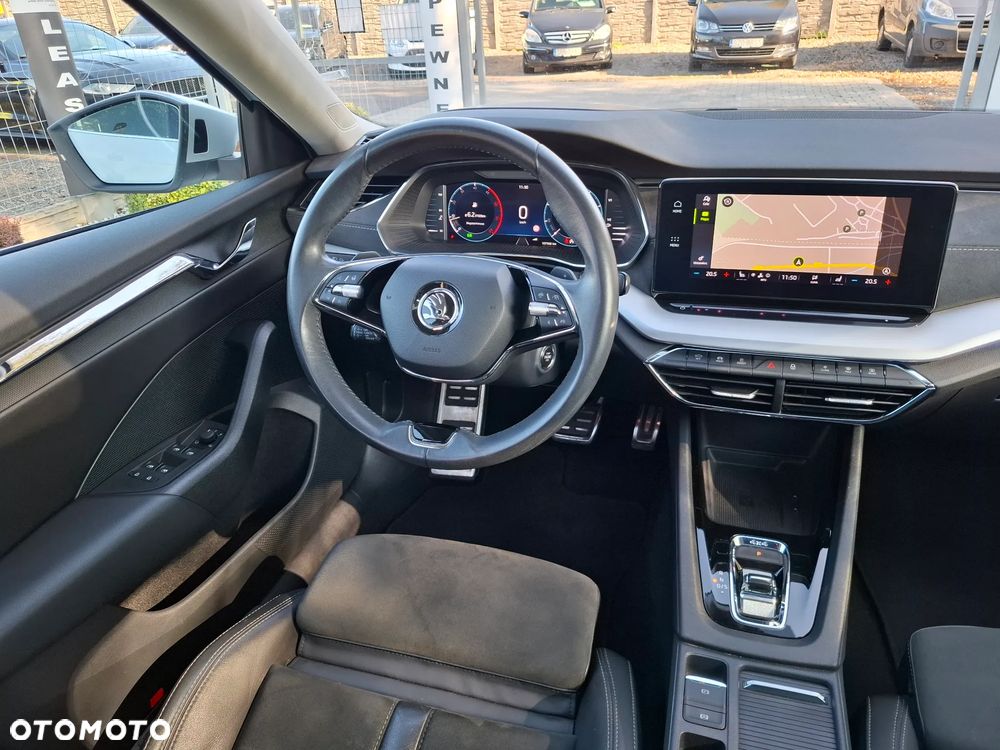 Skoda Octavia 2.0 TDI DSG 4x4 Scout - 16