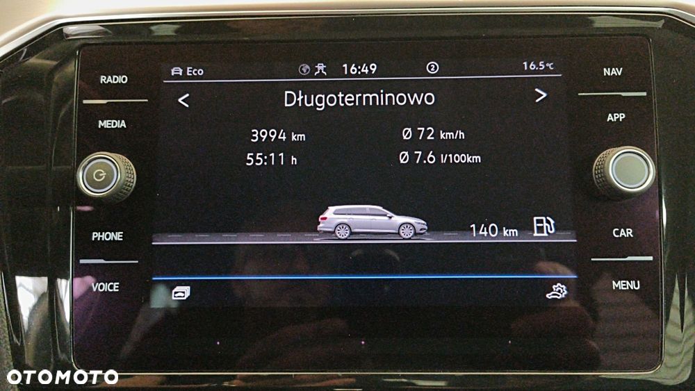 Volkswagen Passat - 25