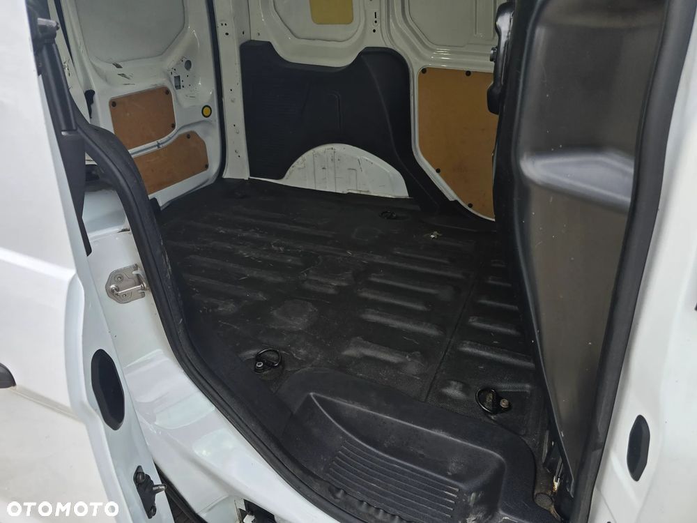 Ford Transit Connect - 16