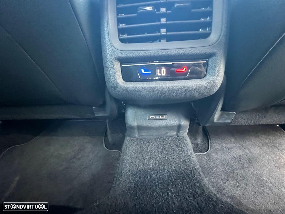 VW T-Roc 1.5 eTSI R-Line DSG - 13