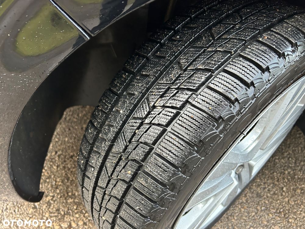 Peugeot 208 1.2 PureTech GPF Signature S&S - 18