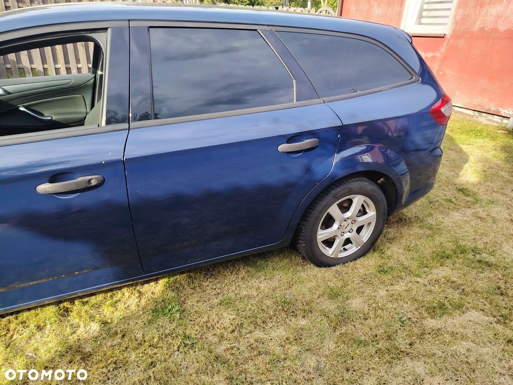 Ford Mondeo 2.0 TDCi Ambiente - 5