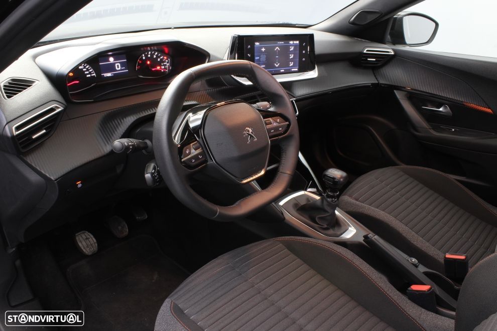 Peugeot 2008 1.2 PureTech Active Pack - 20