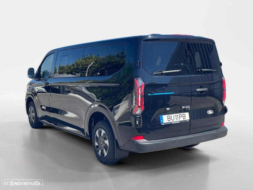 Ford E-Transit Custom Combi 9 Lug - 4