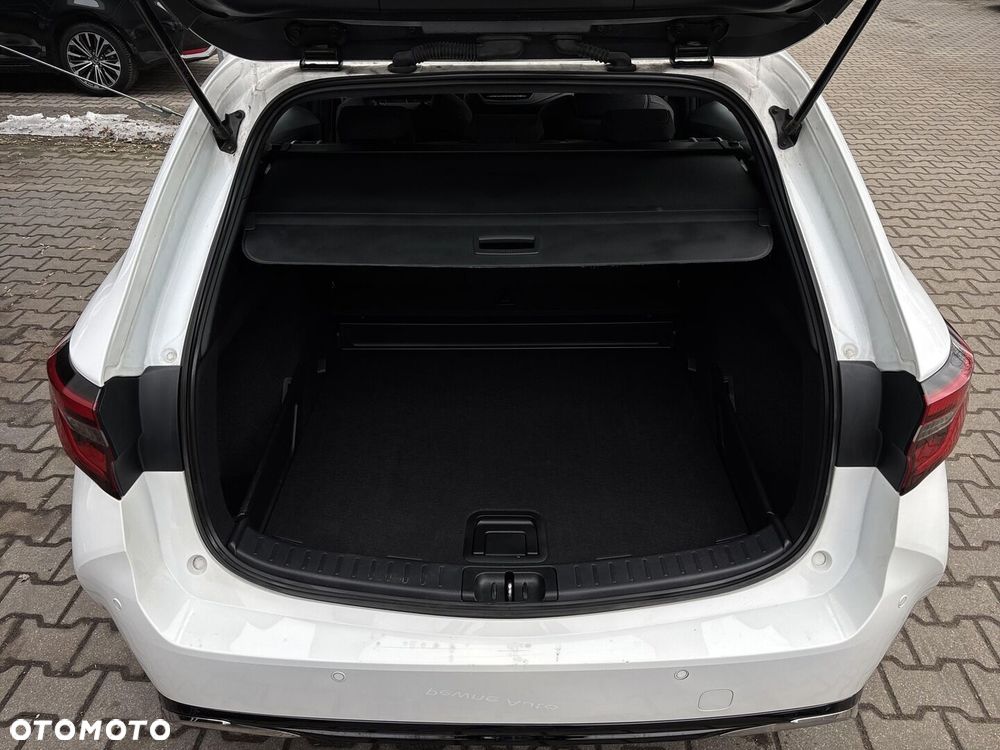 Toyota Corolla 1.8 Hybrid Comfort - 18