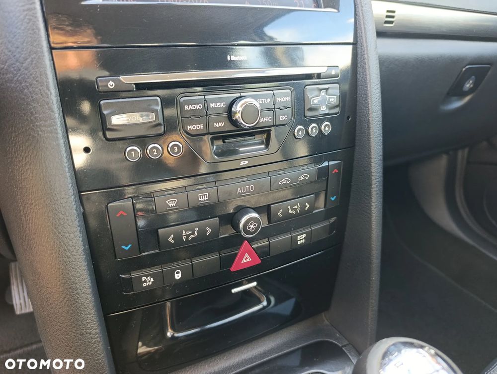 Peugeot 407 - 23