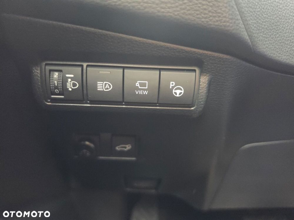 Toyota Corolla Cross 2.0 Hybrid Executive - 18