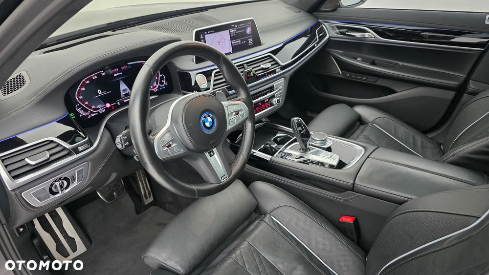 BMW Seria 7 - 21