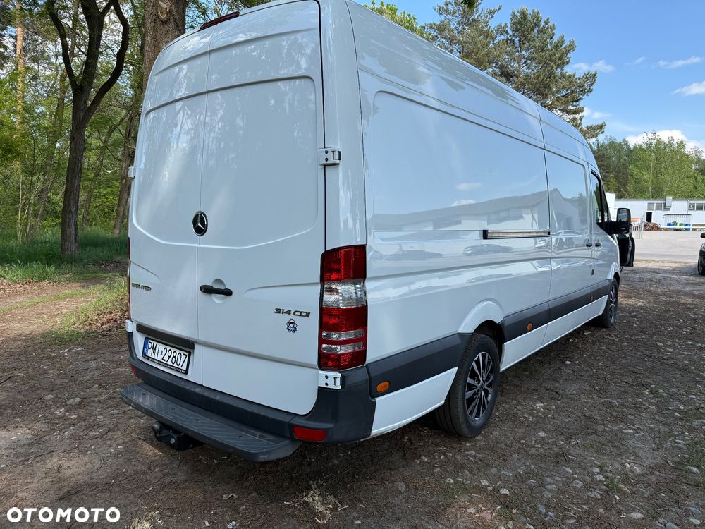 Mercedes-Benz Sprinter - 3
