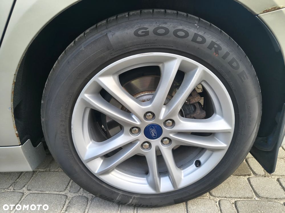 Ford Mondeo 1.5 EcoBoost Titanium - 25