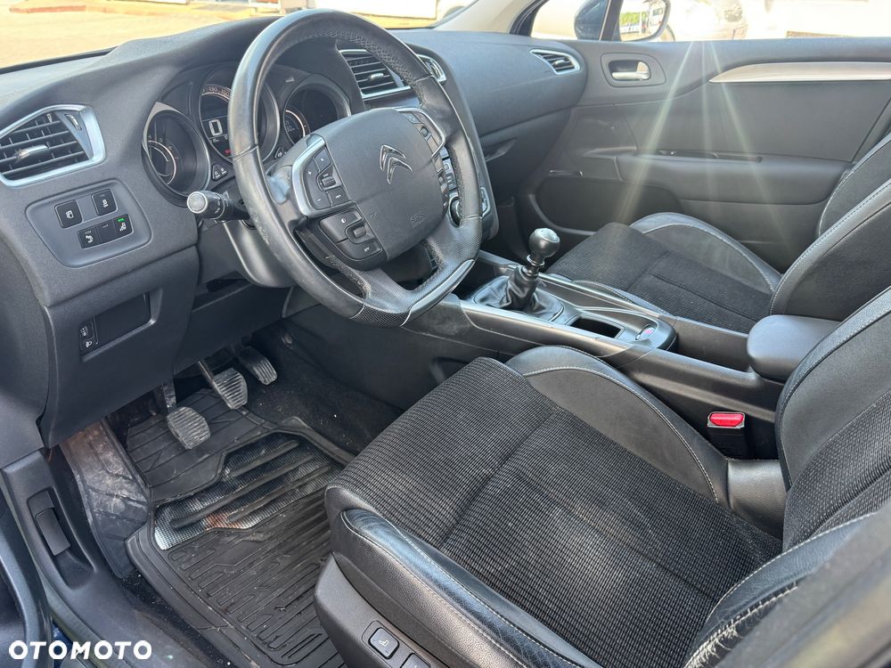 Citroën C4 2.0 HDi Exclusive - 11