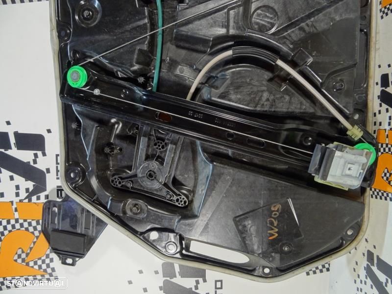 Elevador De Vidro Frente Esquerdo Mercedes-Benz C-Class (W205)  A 205 - 7